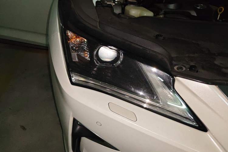 Used Lexus RX 2016 300 Two-Wheel Drive Comfort Edition China V Standard Right Front Headlight