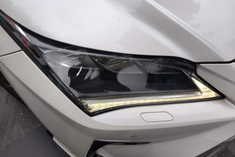 Used Lexus RX 2016 300 4x4 Elegant Edition China V-standard Right Front Headlight