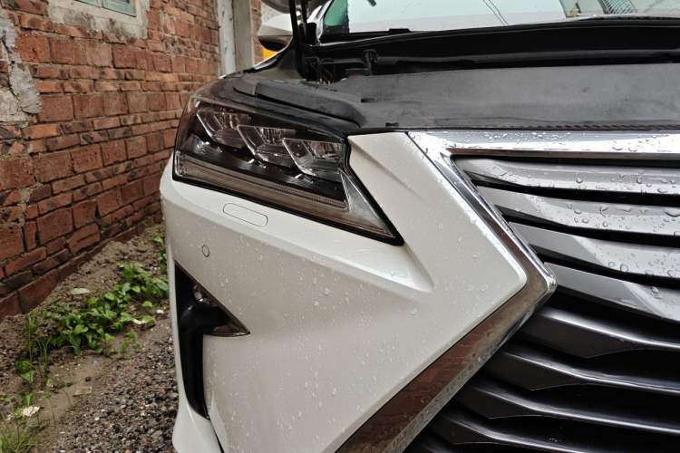 Used Lexus RX 2016 300 4x4 Elegant Edition China V-standard Right Front Headlight