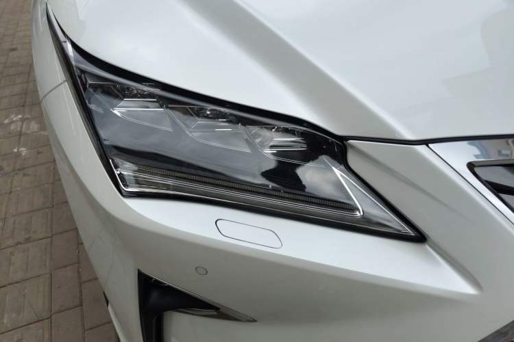Used Lexus RX 2016 300 4x4 Elegant Edition China V-standard Right Front Headlight