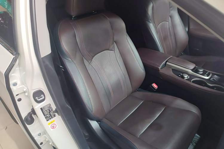 Used Lexus RX 2016 450h Four-Wheel Drive Elegant Edition Right Front Seat