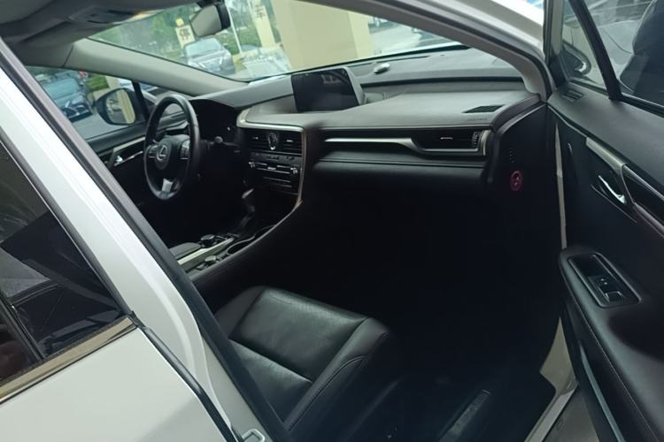 Used Lexus RX 2016 300 4x4 Elegant Edition China V-standard Right Front Seat