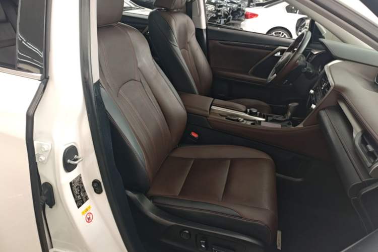 Used Lexus RX 2016 300 4x4 Elegant Edition China V-standard Right Front Seat
