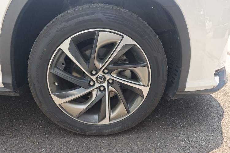 Used Lexus RX 2016 300 4x4 Elegant Edition China V-standard Right Front Wheel Hub