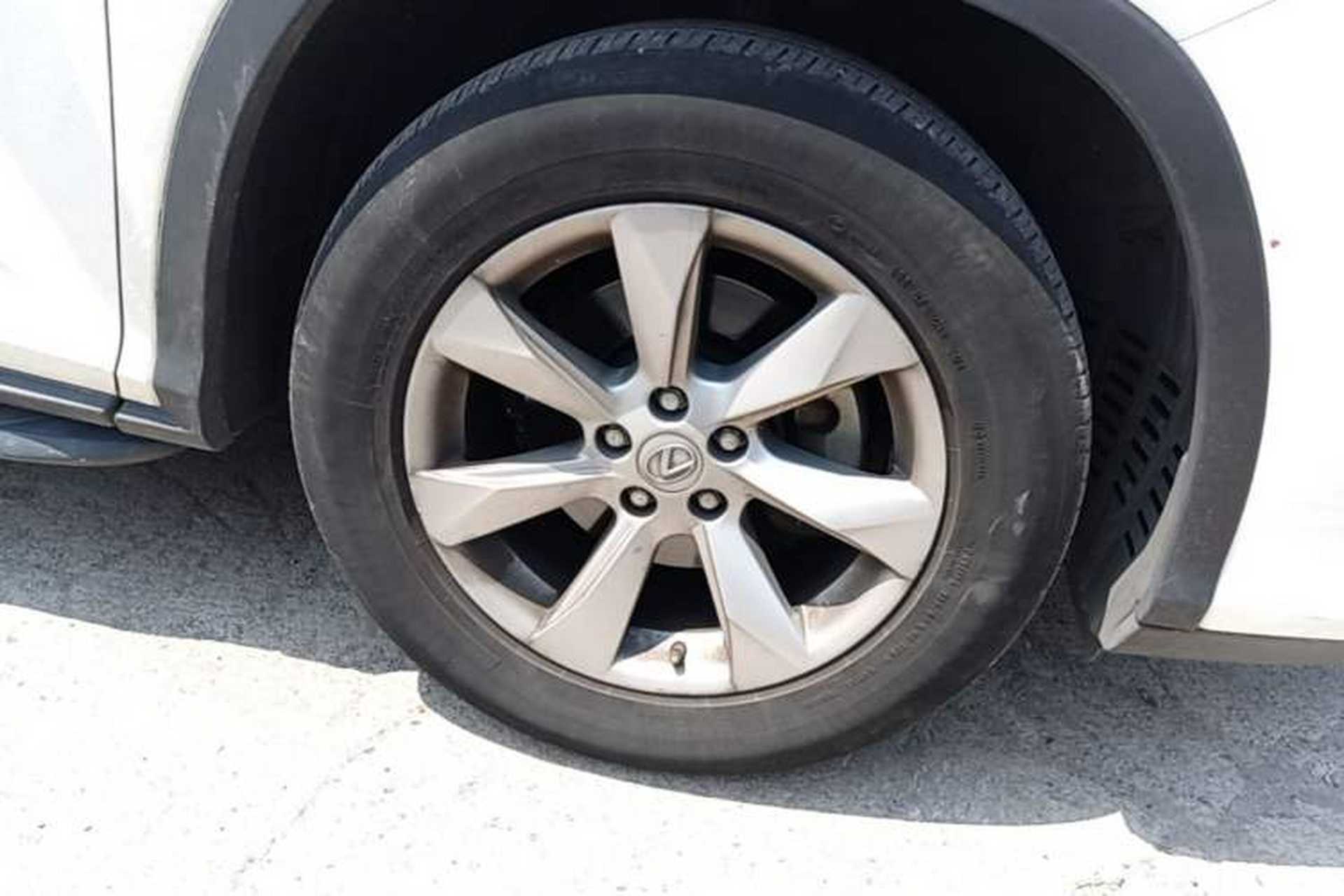 Used Lexus RX 2016 300 Two-Wheel Drive Comfort Edition China V Standard Right Front Wheel Hub