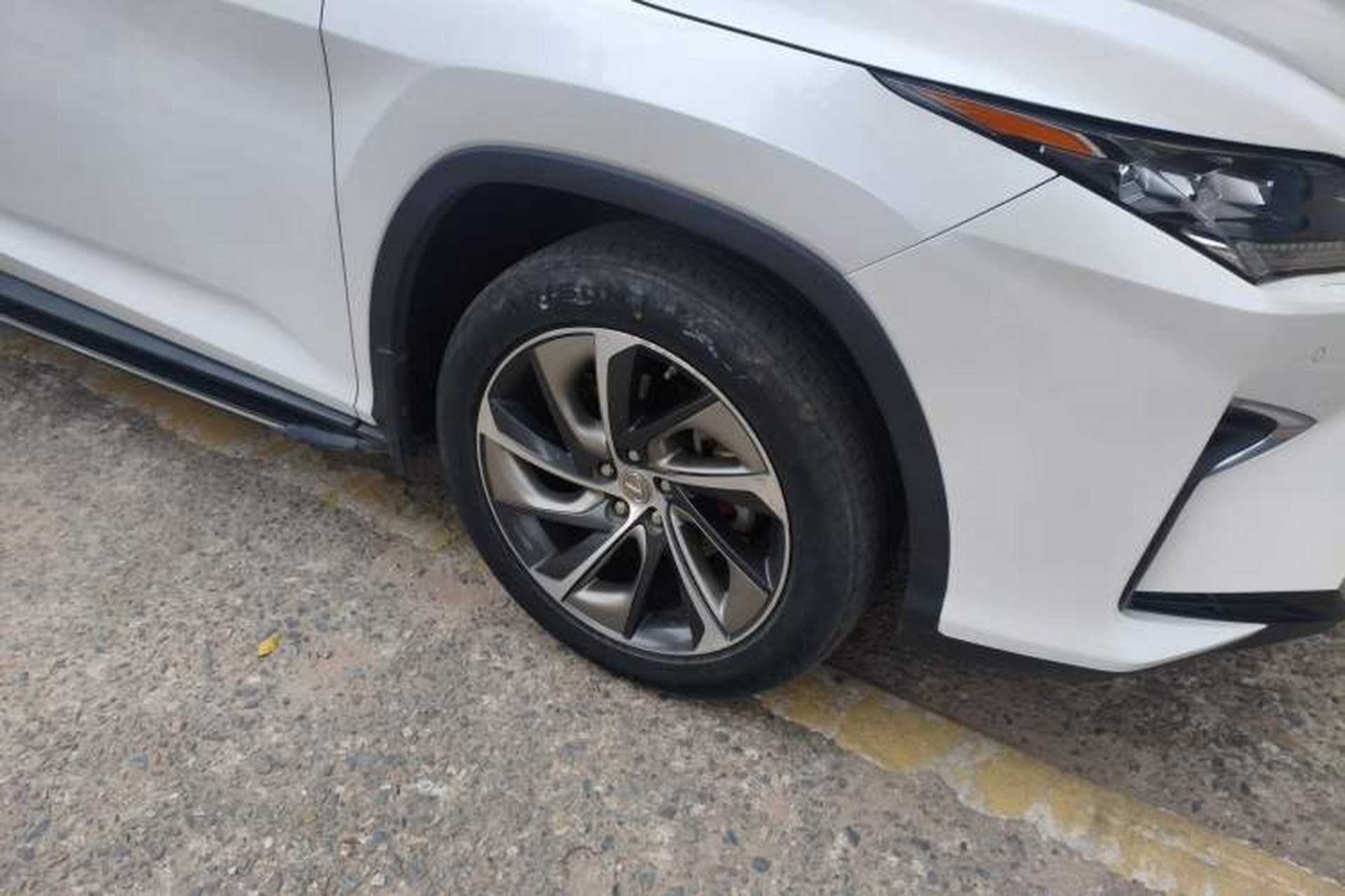 Used Lexus RX 2016 300 4x4 Elegant Edition China V-standard Right Front Wheel Hub
