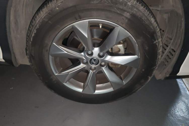 Used Lexus RX 2016 300 Two-Wheel Drive Comfort Edition China VI Standard Right Front Wheel Hub