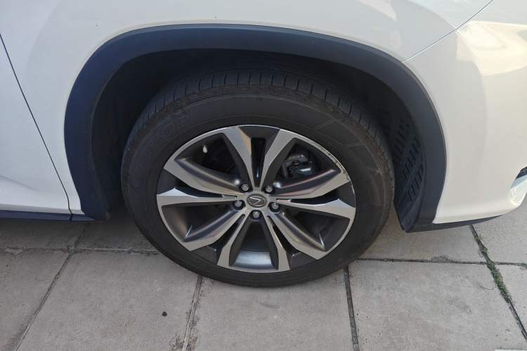 Used Lexus RX 2016 450h Four-Wheel Drive Luxury Edition Right Front Wheel Hub