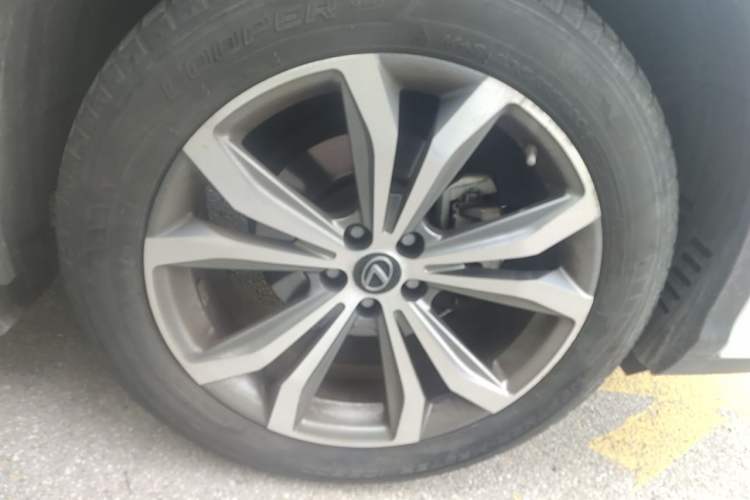 Used Lexus RX 2016 300 4x4 Elegant Edition China V-standard Right Front Wheel Hub