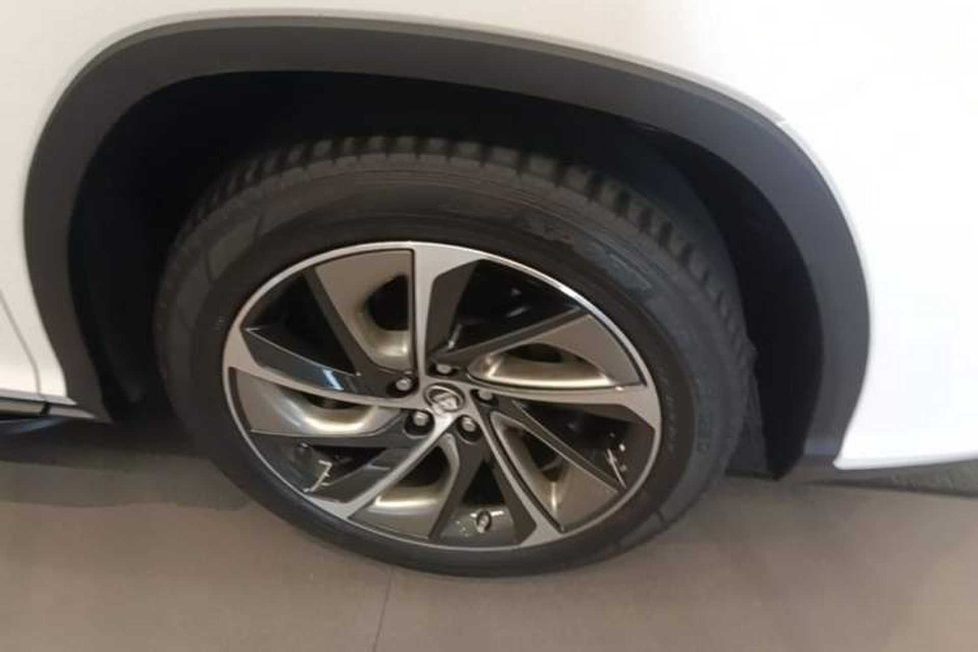 Used Lexus RX 2016 300 4x4 Elegant Edition China V-standard Right Front Wheel Hub