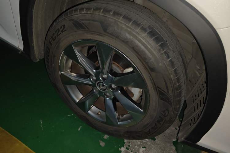 Used Lexus RX 2016 300 Two-Wheel Drive Elite Version China V Standard Right Front Wheel Hub