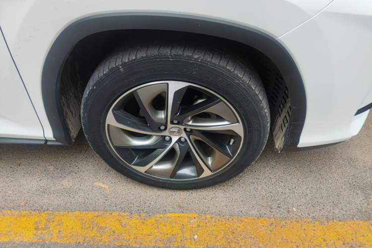 Used Lexus RX 2016 300 4x4 Elegant Edition China VI Right Front Wheel Hub