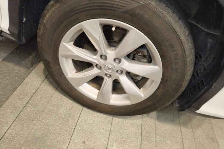Used Lexus RX 2016 300 Two-Wheel Drive Elite Version China V Standard Right Front Wheel Hub