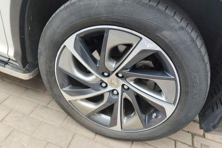 Used Lexus RX 2016 300 4x4 Elegant Edition China V-standard Right Front Wheel Hub