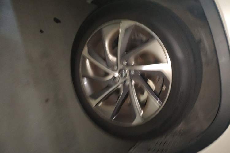 Used Lexus RX 2016 300 4x4 Elegant Edition China VI Right Front Wheel Hub