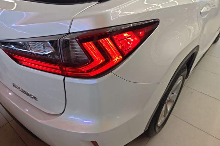 Used Lexus RX 2016 300 Two-Wheel Drive Elite Version China V Standard Right Rear Taillight