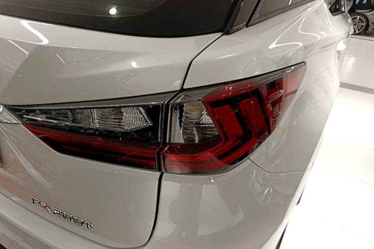 Used Lexus RX 2016 300 Two-Wheel Drive Comfort Edition China V Standard Right Rear Taillight