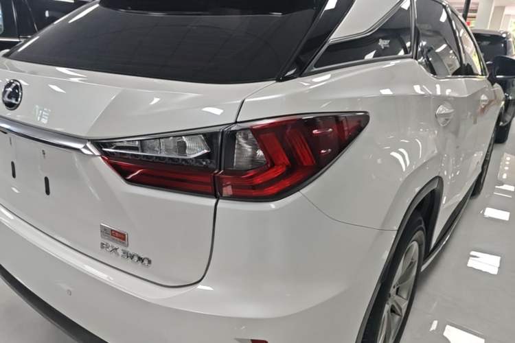 Used Lexus RX 2016 300 Two-Wheel Drive Elite Version China V Standard Right Rear Taillight
