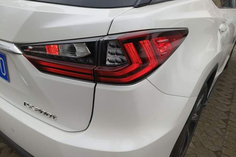 Used Lexus RX 2016 300 4x4 Elegant Edition China V-standard Right Rear Taillight