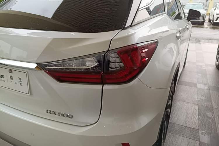 Used Lexus RX 2016 300 4x4 Elegant Edition China V-standard Right Rear Taillight