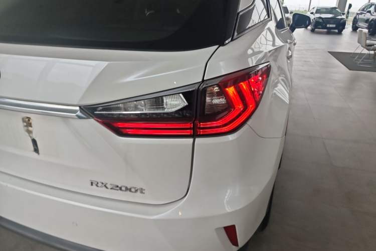 Used Lexus RX 2016 300 Two-Wheel Drive Elite Version China V Standard Right Rear Taillight
