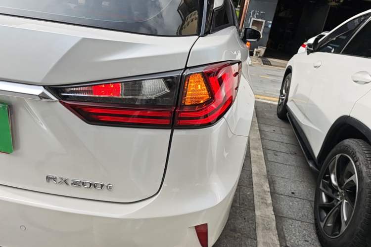 Used Lexus RX 2016 300 Two-Wheel Drive Comfort Edition China V Standard Right Rear Taillight