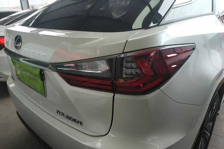 Used Lexus RX 2016 300 4x4 Elegant Edition China V-standard Right Rear Taillight