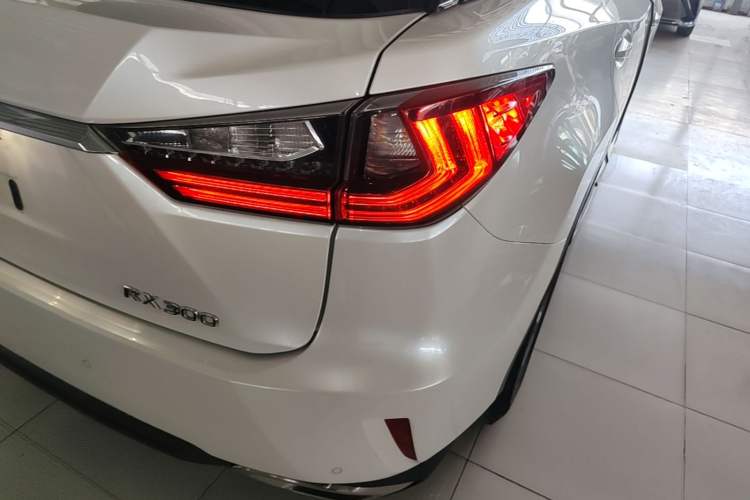 Used Lexus RX 2016 300 Two-Wheel Drive Elite Version China V Standard Right Rear Taillight