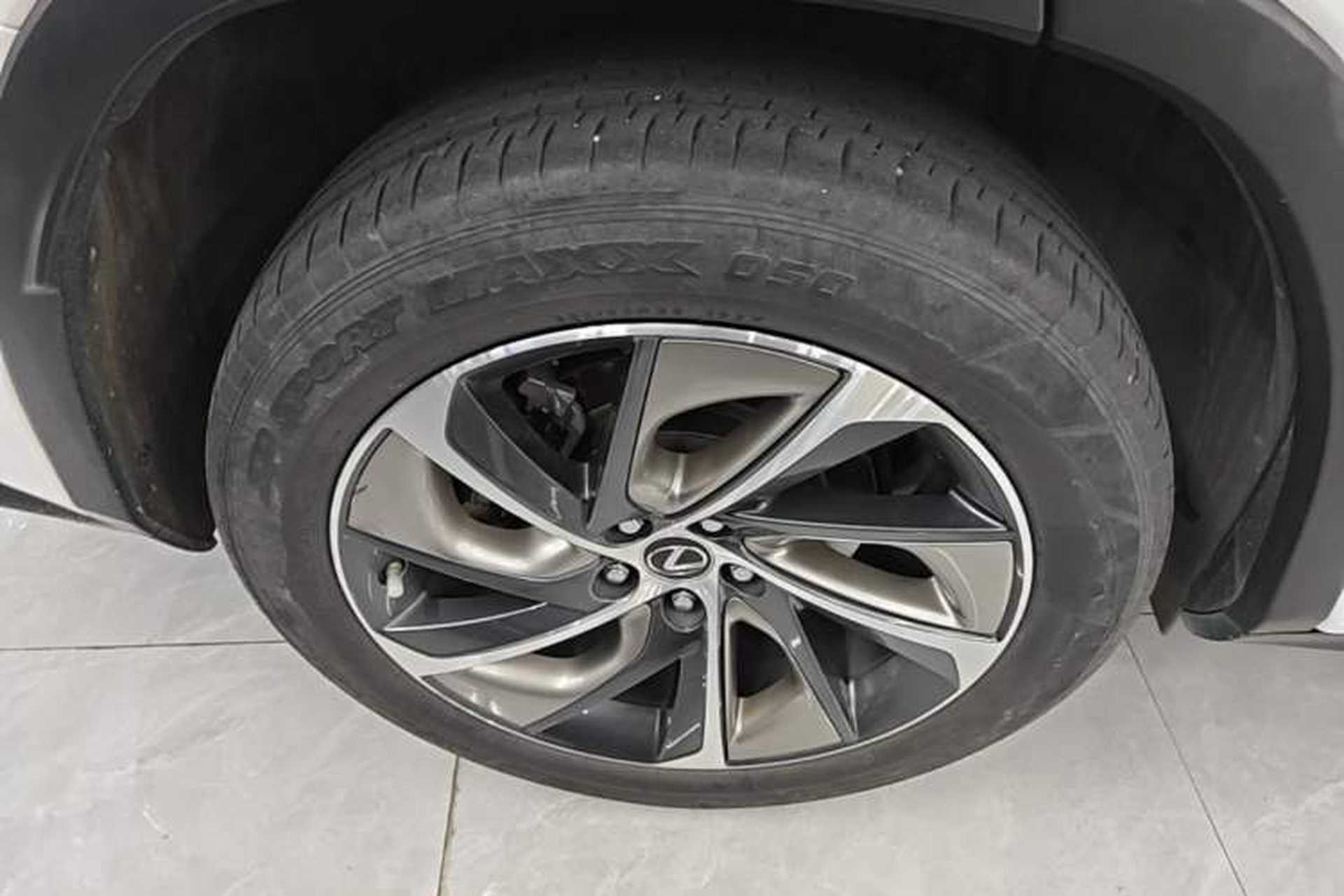 Used Lexus RX 2016 300 4x4 Elegant Edition China VI Right Rear Wheel Hub