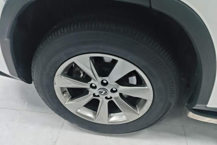 Used Lexus RX 2016 300 Two-Wheel Drive Elite Version China V Standard Right Rear Wheel Hub