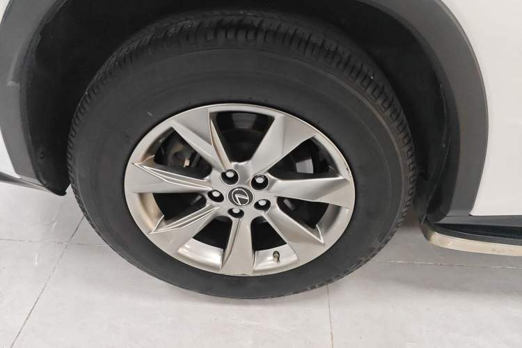 Used Lexus RX 2016 300 Two-Wheel Drive Elite Version China V Standard Right Rear Wheel Hub