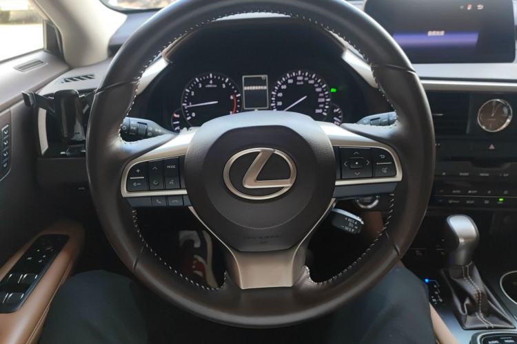 Used Lexus RX 2016 300 4x4 Elegant Edition China VI Steering Wheel