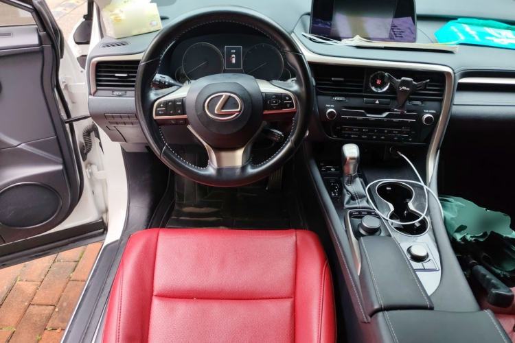 Used Lexus RX 2016 300 Two-Wheel Drive Elite Edition China VI Standard Steering Wheel