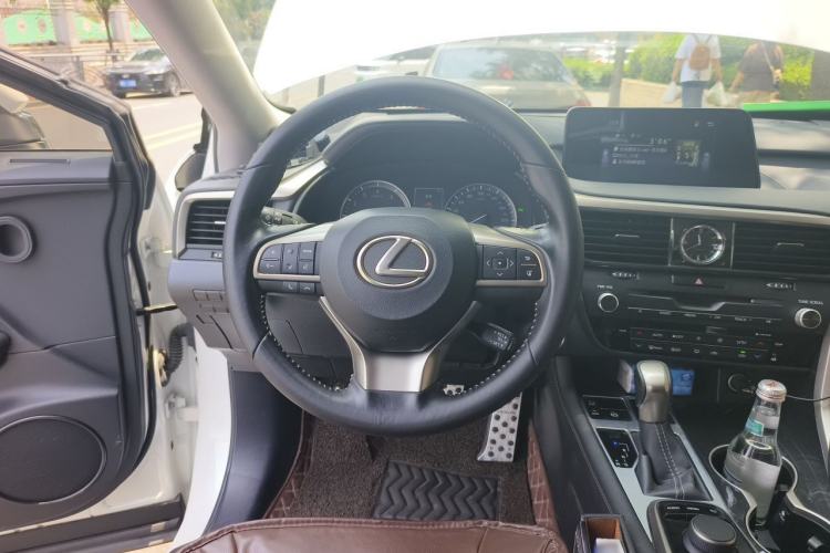 Used Lexus RX 2016 300 Two-Wheel Drive Elite Edition China VI Standard Steering Wheel