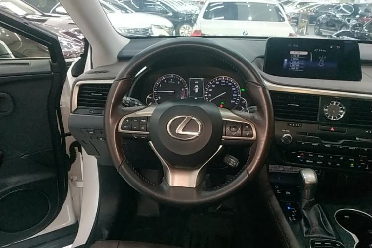 Used Lexus RX 2016 300 4x4 Elegant Edition China VI Steering Wheel