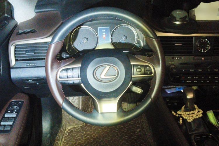 Used Lexus RX 2016 300 4x4 Elegant Edition China VI Steering Wheel