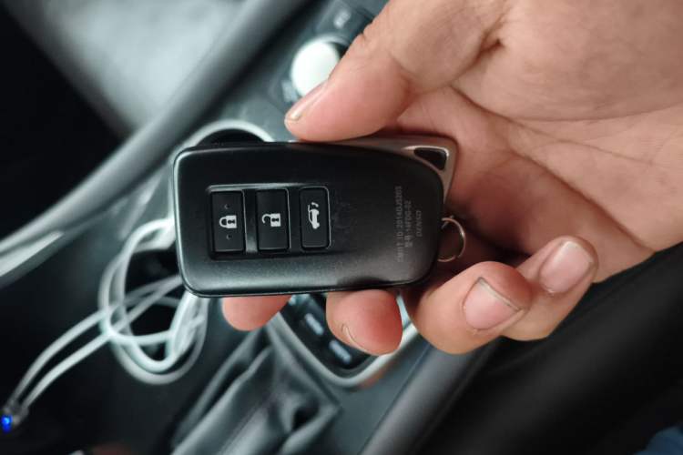 Used Lexus RX  Vehicle Key