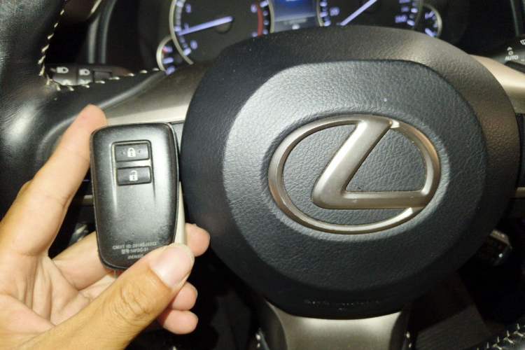 Used Lexus RX 2016 300 Two-Wheel Drive Elite Version China V Standard Vehicle Key