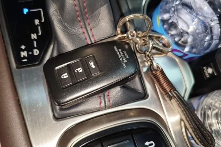 Used Lexus RX 2016 300 Two-Wheel Drive Comfort Edition China V Standard Vehicle Key