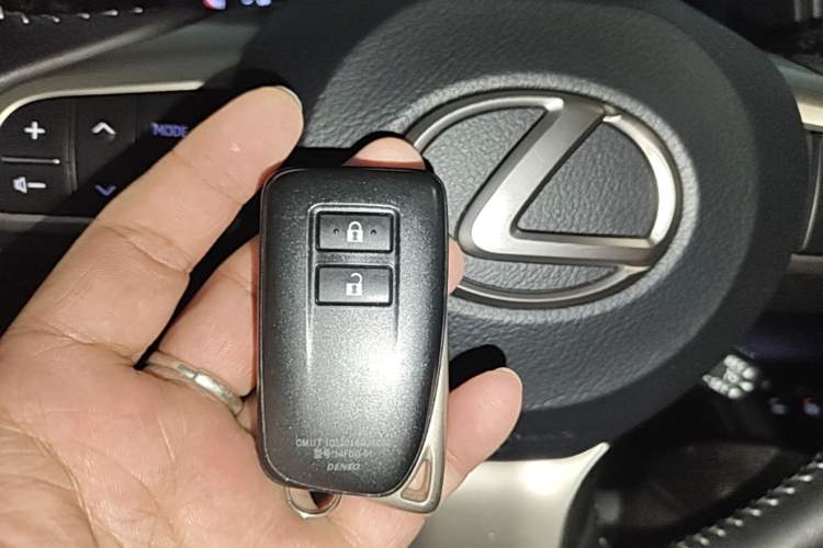 Used Lexus RX 2016 300 Two-Wheel Drive Elite Version China V Standard Vehicle Key