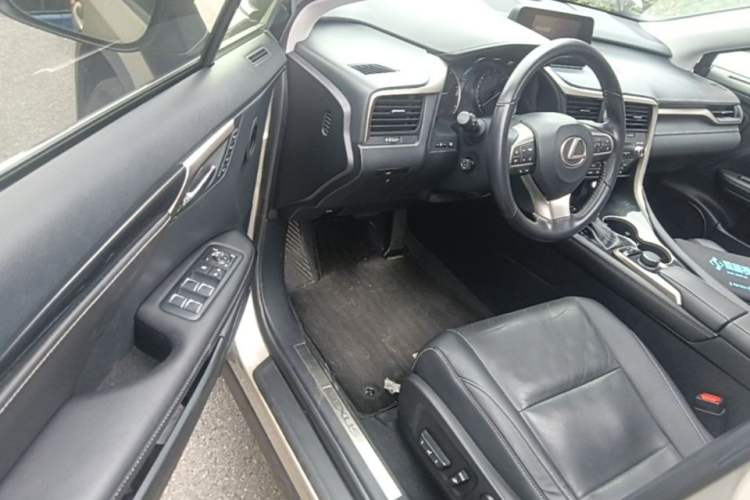 Used Lexus RX 2016 300 4x4 Elegant Edition China V-standard Driver Seat
