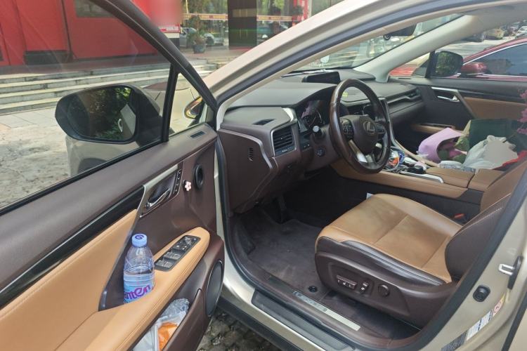 Used Lexus RX 2016 300 4x4 Elegant Edition China VI Driver Seat
