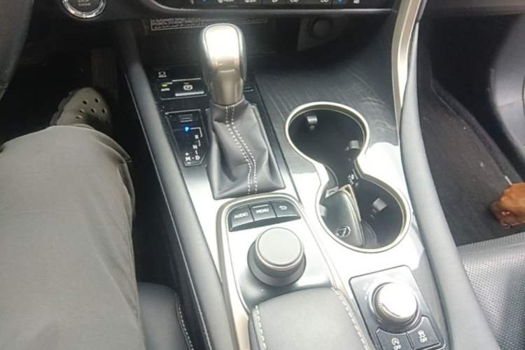 Used Lexus RX 2016 300 4x4 Elegant Edition China V-standard Gear Lever