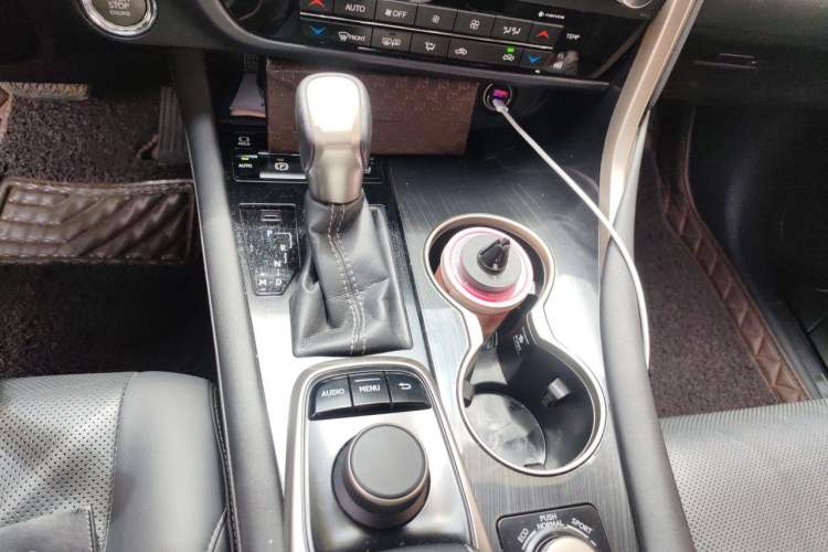 Used Lexus RX 2016 300 4x4 Elegant Edition China V-standard Gear Lever