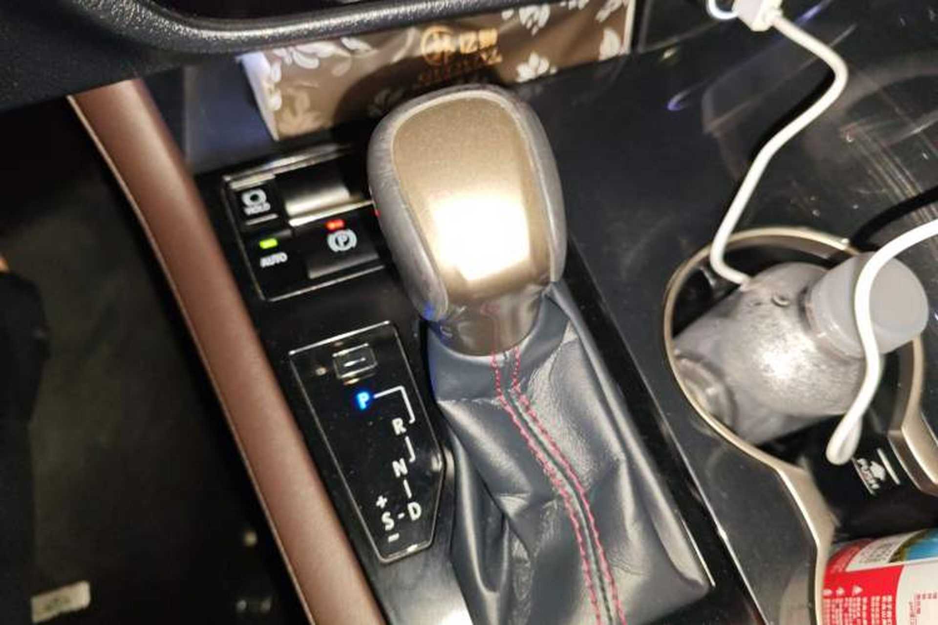 Used Lexus RX 2016 450h Four-Wheel Drive Elegant Edition Gear Lever