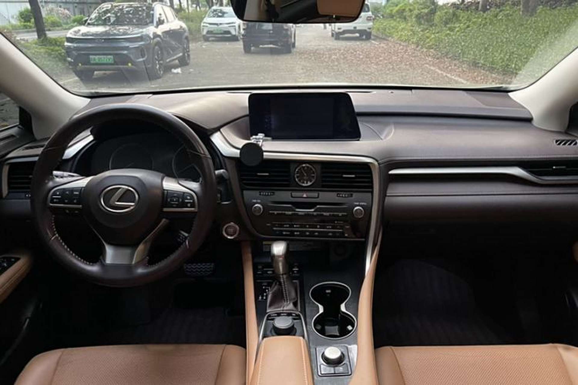 Used Lexus RX 2016 300 Two-Wheel Drive Comfort Edition China V Standard Interior 3