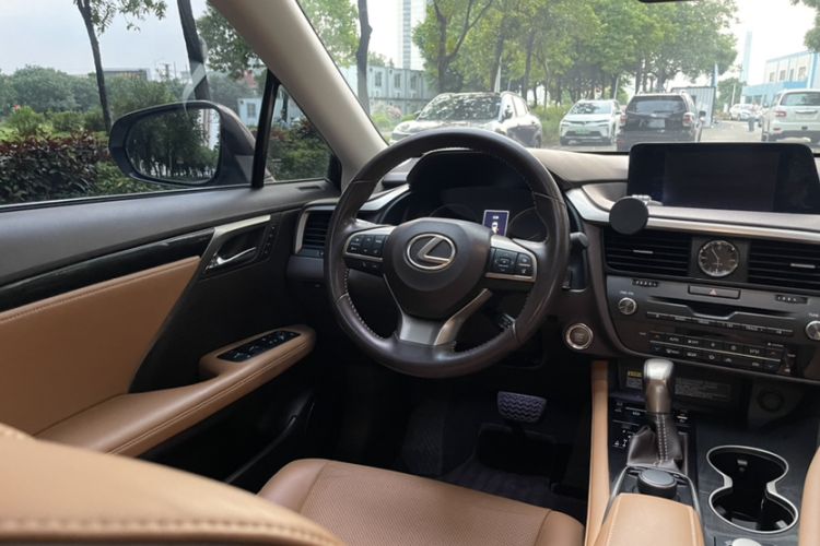 Used Lexus RX 2016 300 Two-Wheel Drive Comfort Edition China V Standard Interior 6