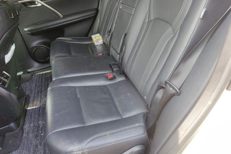 Used Lexus RX 2016 300 4x4 Elegant Edition China V-standard Left Rear Seat