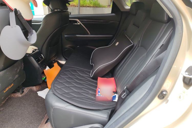Used Lexus RX 2016 300 4x4 Elegant Edition China V-standard Left Rear Seat