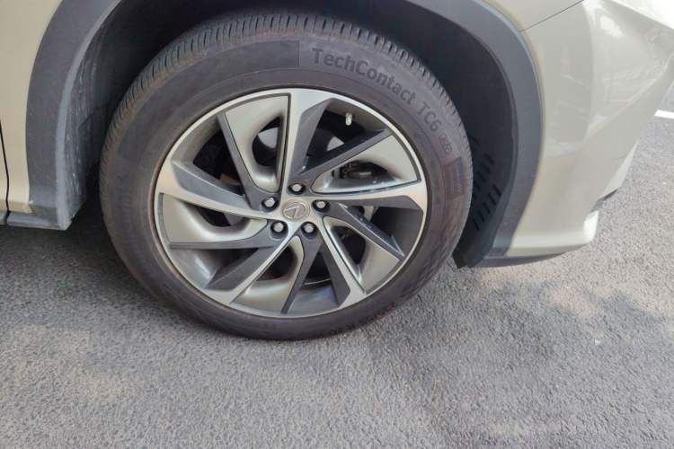 Used Lexus RX 2016 300 4x4 Elegant Edition China V-standard Right Front Wheel Hub